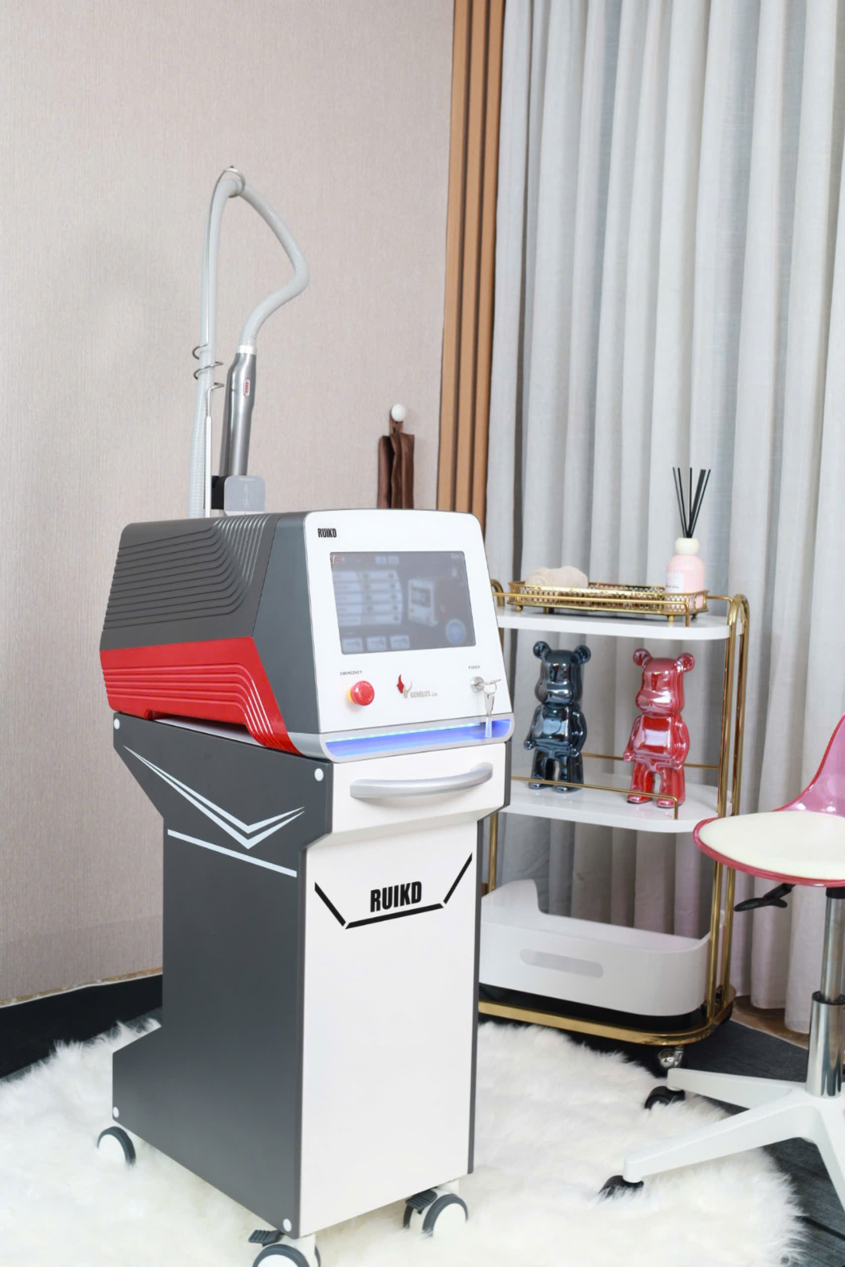 Máy laser xoá xăm chính hãng RUIKD